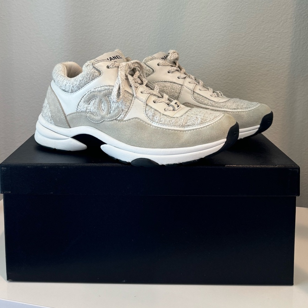 CHANEL SNEAKERS